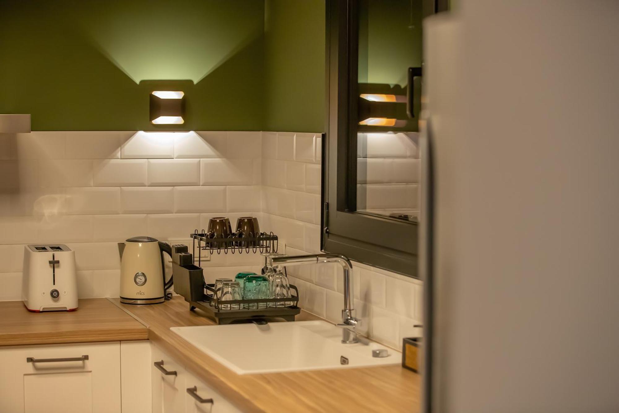 Element Suites - Yellow - Apt 2Bd - Kalampáka Ngoại thất bức ảnh