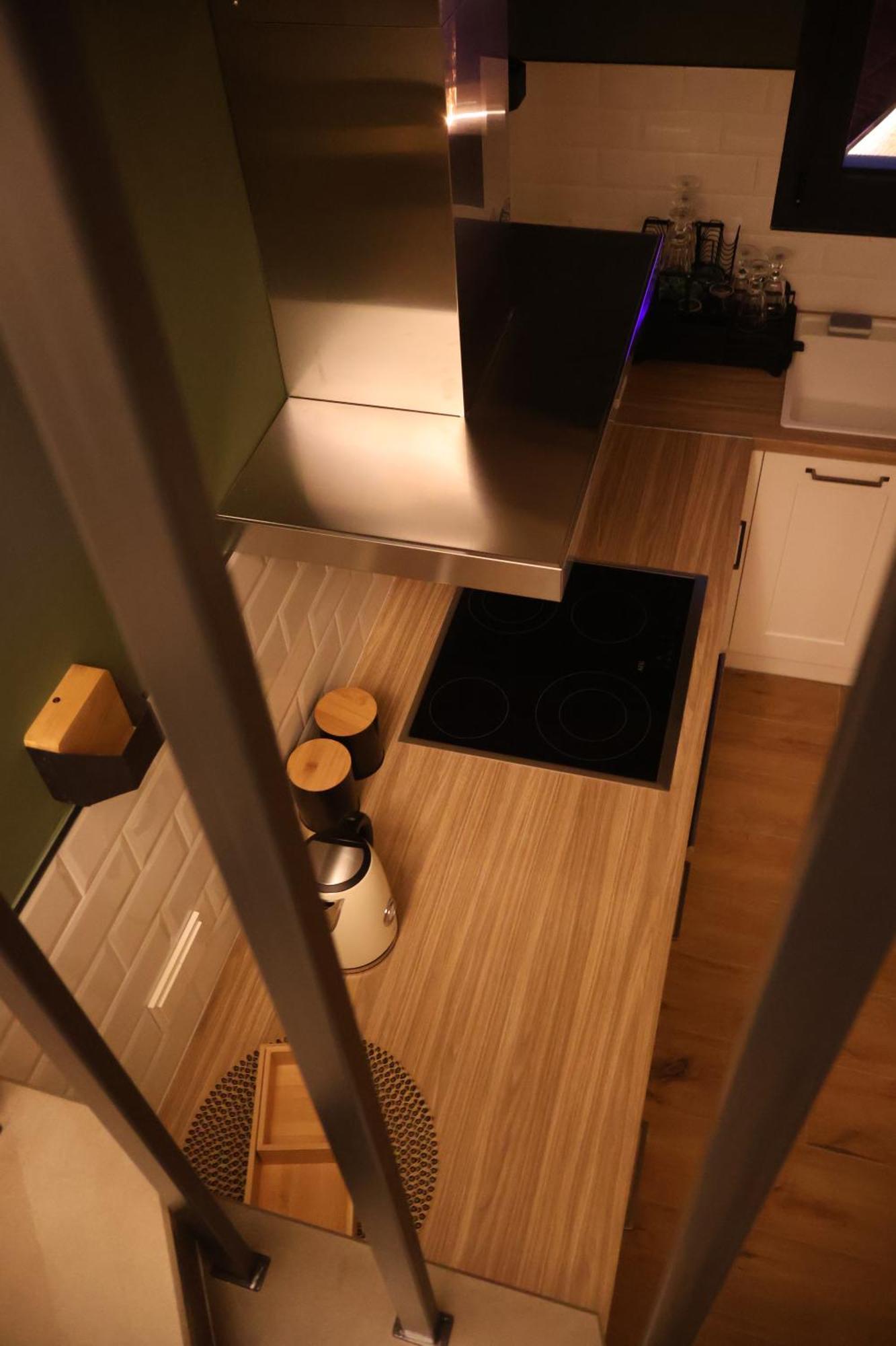 Element Suites - Yellow - Apt 2Bd - Kalampáka Ngoại thất bức ảnh